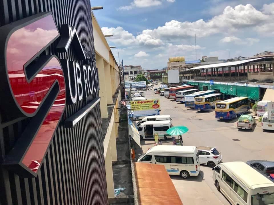 ซับรูมโฮเทล Subroom Hotel Surat Thani Exterior foto