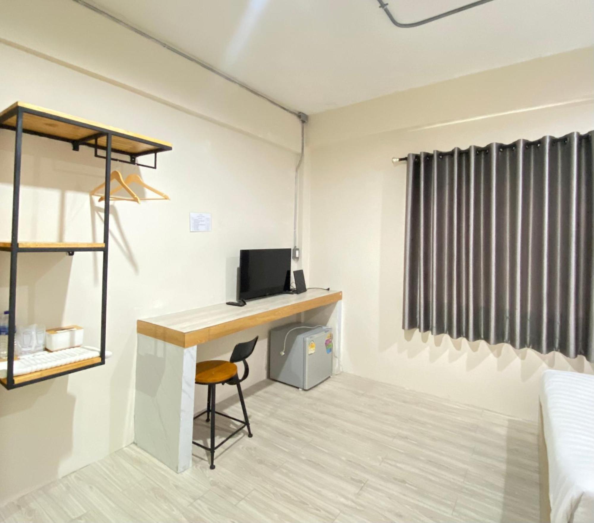 ซับรูมโฮเทล Subroom Hotel Surat Thani Exterior foto
